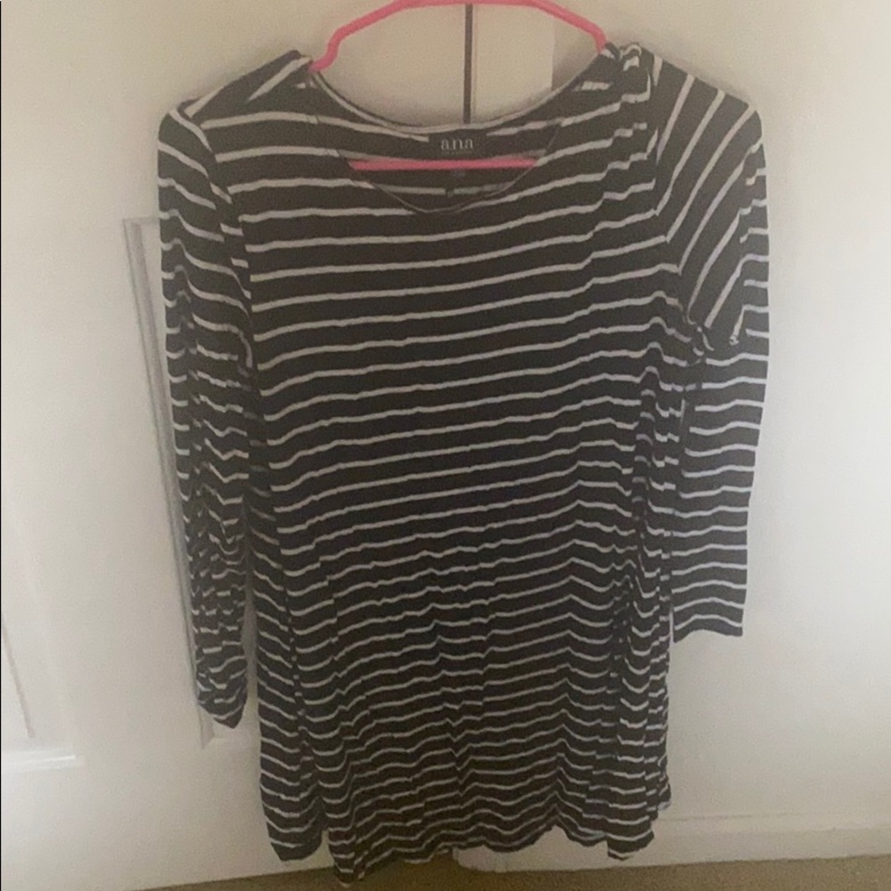 Black and white stripe shirt or dress